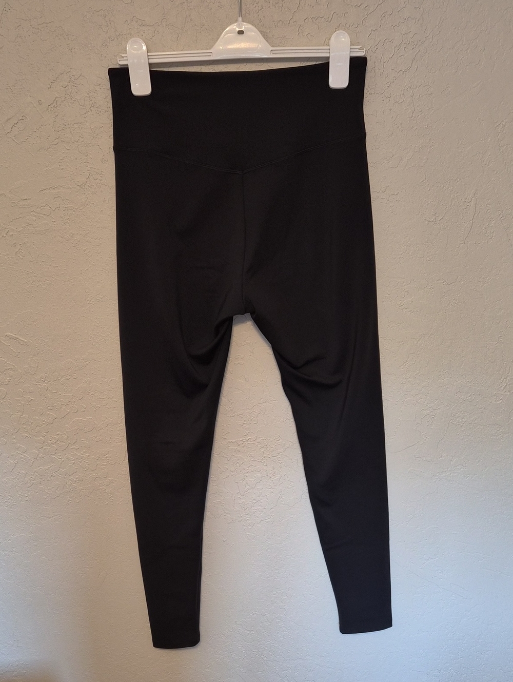 Girlfriend Collective Black Luxe Legging - Picture 3 of 3